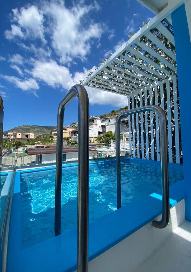 Napolon Complex