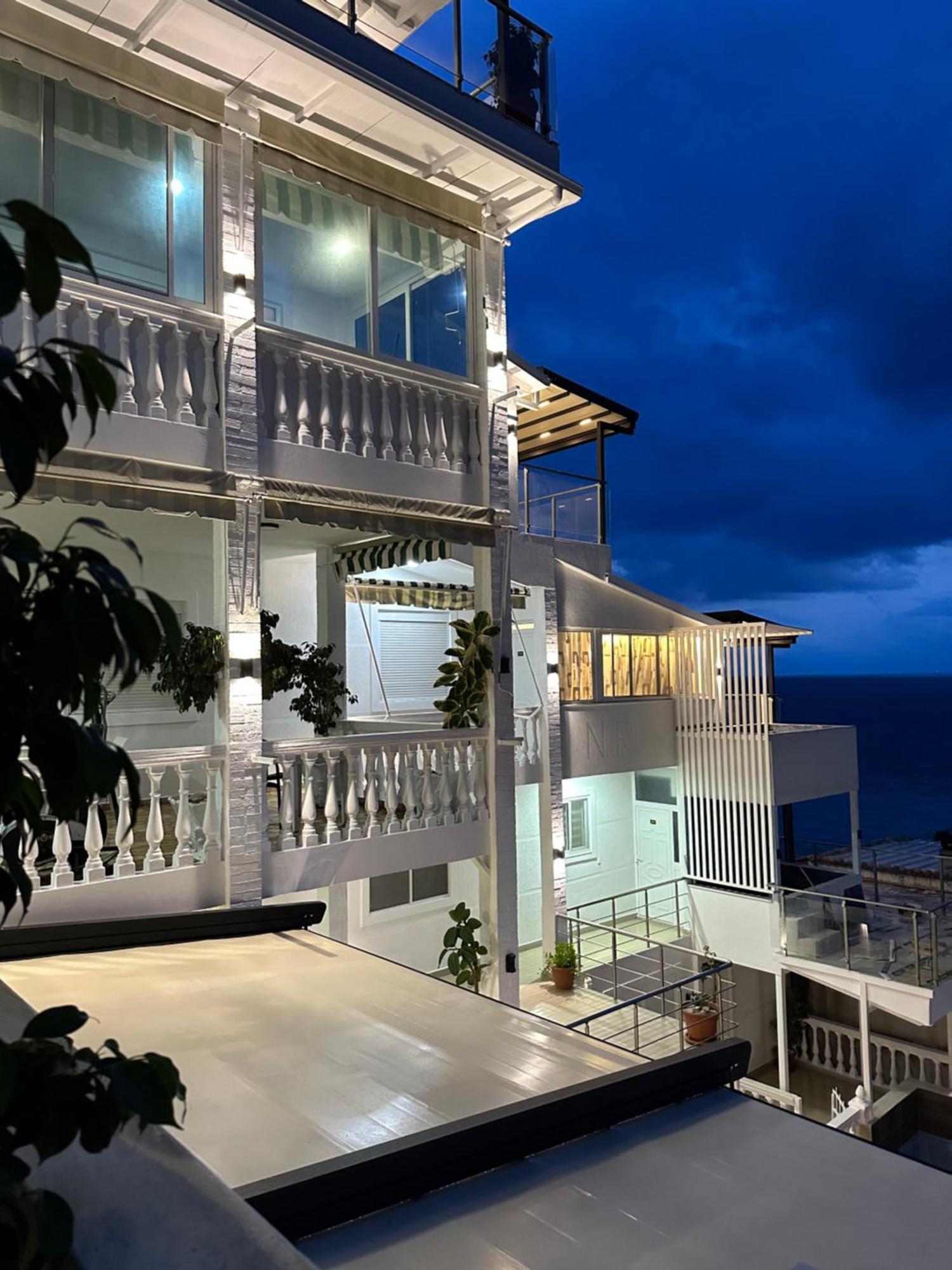 Napolon Complex 3*