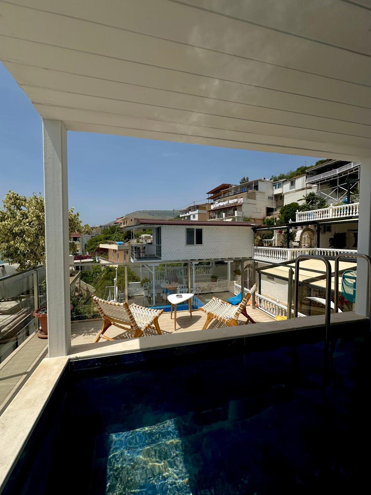 Napolon Complex 3* Qeparo