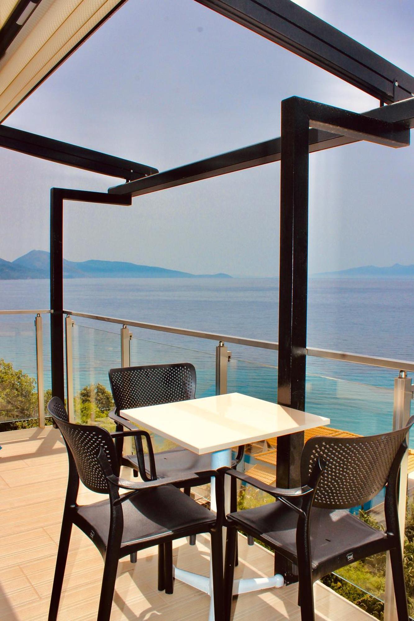 Napolon Complex 3* Qeparo